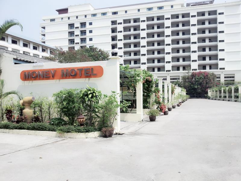 Money Resort Pattaya Extérieur photo